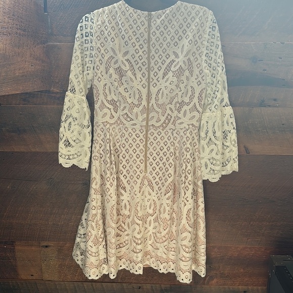 Eliza J lace dress - Picture 8 of 8